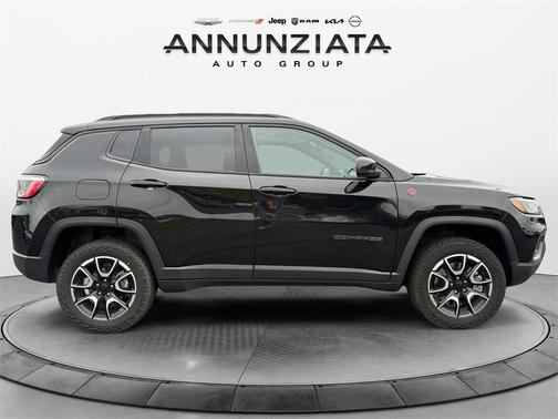 2024 Jeep Compass Trailhawk