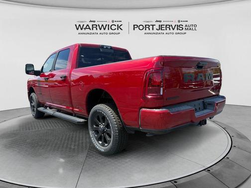 Molten Red Pearlcoat 2026 RAM 3500 Big Horn