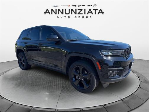 2022 Jeep Grand Cherokee Altitude
