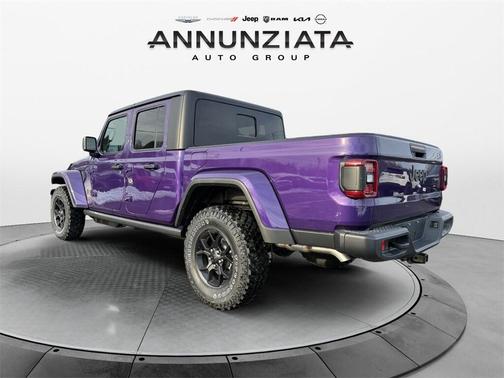 2026 Jeep Gladiator Sport