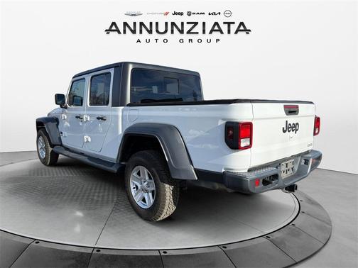 2020 Jeep Gladiator Sport