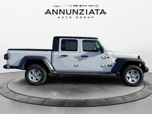 2020 Jeep Gladiator Sport
