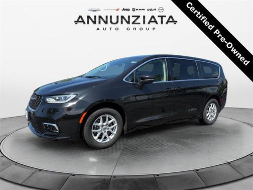 2023 Chrysler Pacifica Touring-L