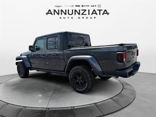 2022 Jeep Gladiator Sport