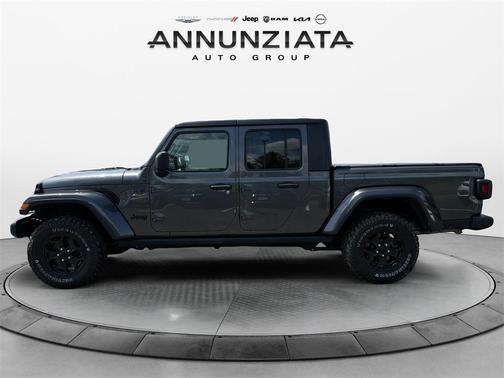 2022 Jeep Gladiator Sport