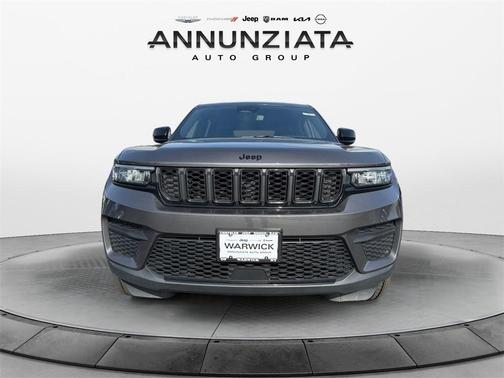 2022 Jeep Grand Cherokee Altitude