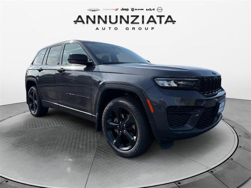 2022 Jeep Grand Cherokee Altitude