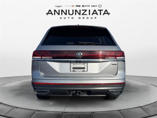 2025 Volkswagen Atlas 2.0T SE