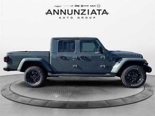 2025 Jeep Gladiator Sport