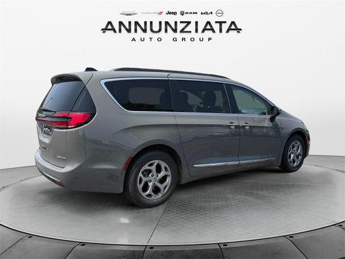 2023 Chrysler Pacifica Limited