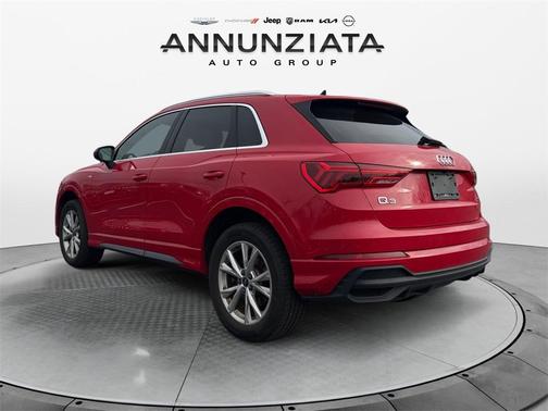2023 Audi Q3 45 S line Premium