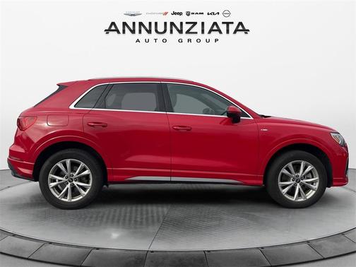 2023 Audi Q3 45 S line Premium