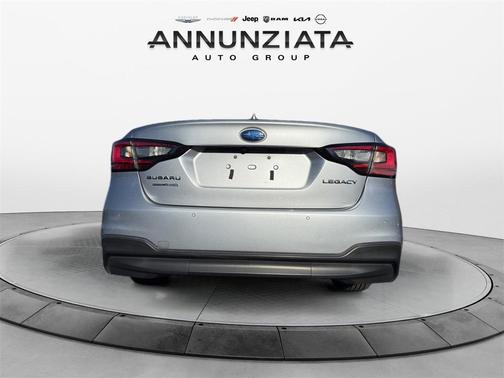 2023 Subaru Legacy 