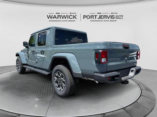 Anvil Clearcoat 2026 Jeep Gladiator Sport