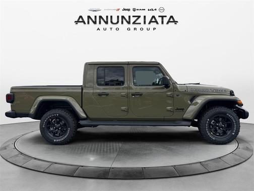 2025 Jeep Gladiator Sport