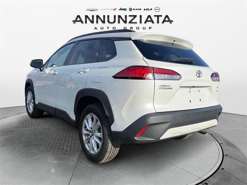 2023 Toyota Corolla Cross LE