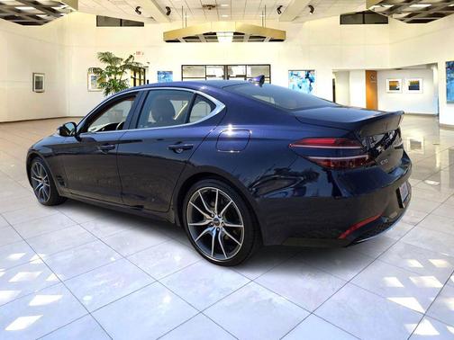 2022 Genesis G70 2.0T AWD