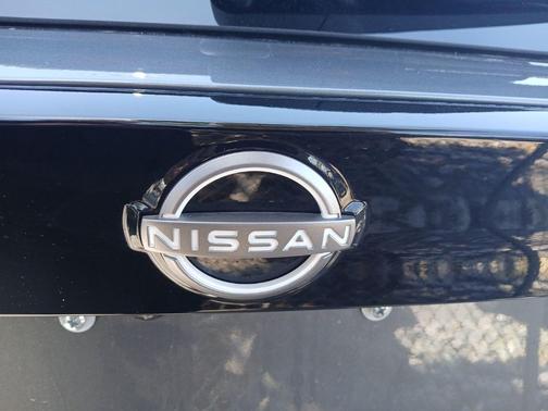 Gun Metallic 2026 Nissan Kicks SV