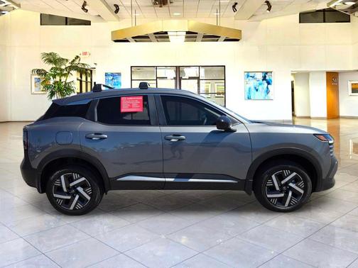 Gun Metallic 2026 Nissan Kicks SV