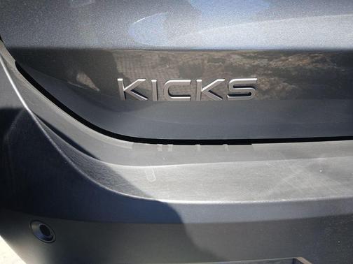 Gun Metallic 2026 Nissan Kicks SV