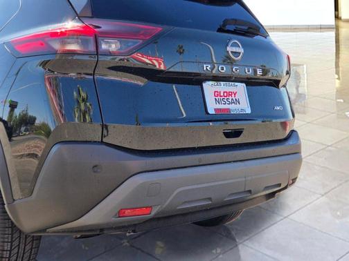 Super Black 2023 Nissan Rogue S