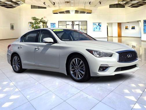 Majestic White 2023 INFINITI Q50 3.0t LUXE