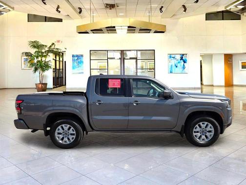 Gun Metallic 2022 Nissan Frontier SV