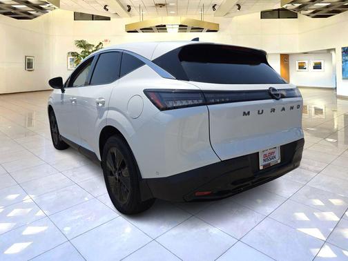 2025 Nissan Murano SV