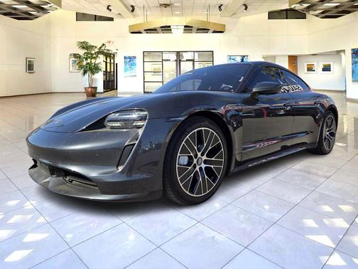 2020 Porsche Taycan Turbo