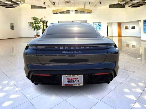 2020 Porsche Taycan Turbo