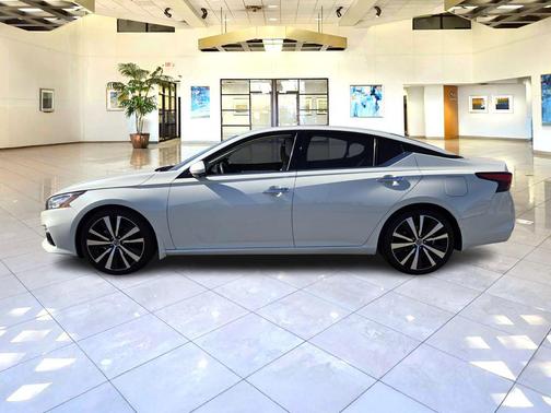 2019 Nissan Altima 2.5 Platinum