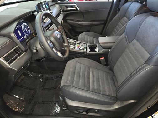 2026 Nissan Rogue SL