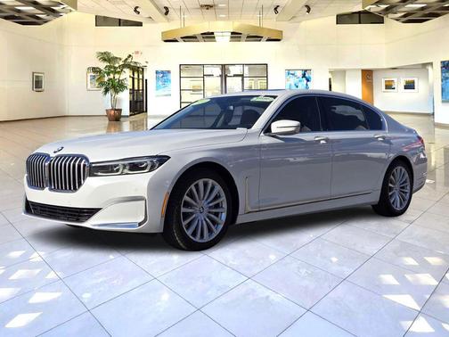 Mineral White Metallic 2020 BMW 740 740i