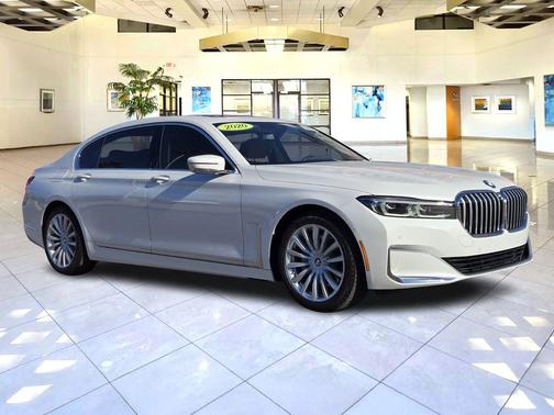 Mineral White Metallic 2020 BMW 740 740i