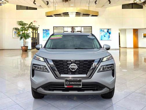 Brilliant Silver Metallic 2021 Nissan Rogue SV