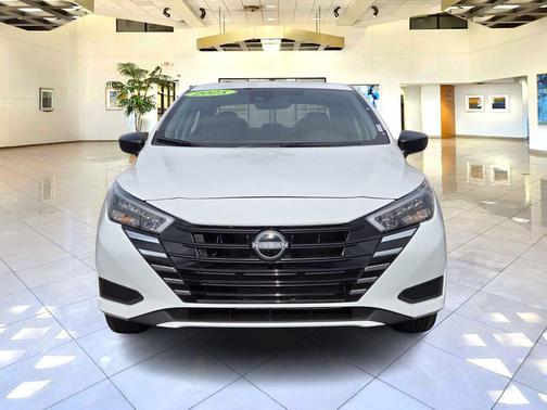 2025 Nissan Versa 1.6 S