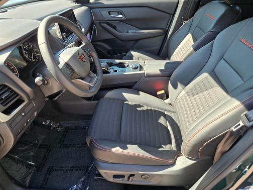 Obsidian 2026 Nissan Rogue Rock Creek