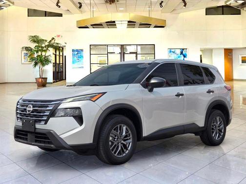 Brilliant Silver Metallic 2024 Nissan Rogue S