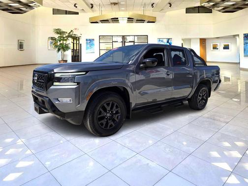 2023 Nissan Frontier SV