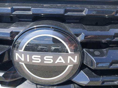 Fresh Powder 2022 Nissan Kicks SV