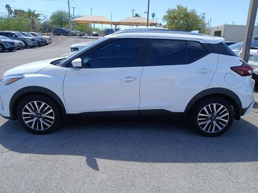 Fresh Powder 2022 Nissan Kicks SV