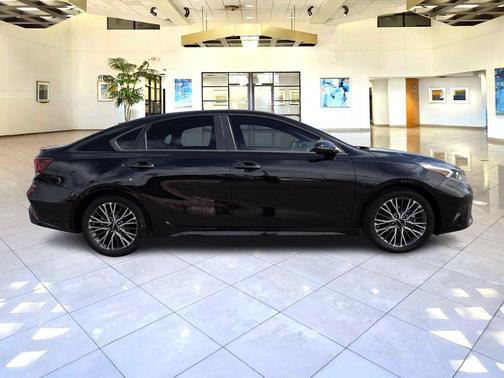 Aurora Black 2023 Kia Forte GT-Line