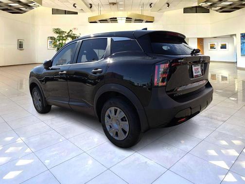 Super Black 2026 Nissan Kicks S