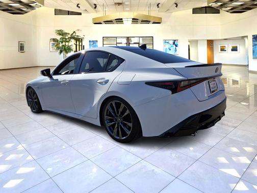 2022 Lexus IS 350 Base