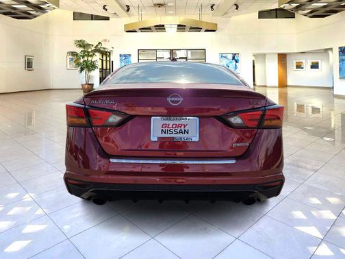 2023 Nissan Altima SR VC-Turbo FWD