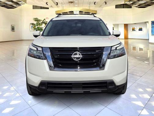 2022 Nissan Pathfinder SV 2WD