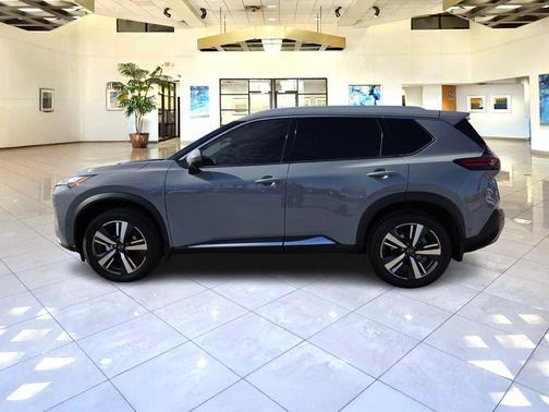 2022 Nissan Rogue Platinum