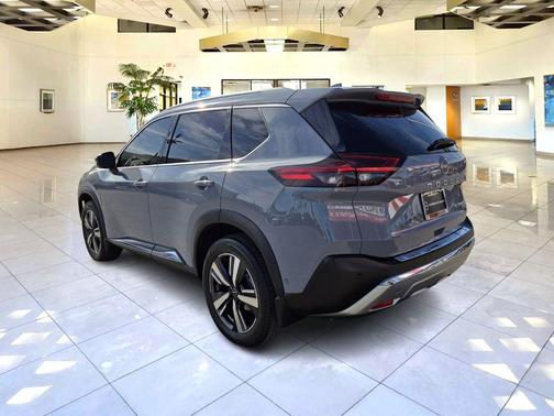 2022 Nissan Rogue Platinum