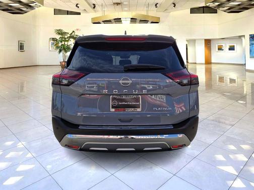 2022 Nissan Rogue Platinum