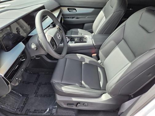 White Pearl 2026 Nissan Murano SL